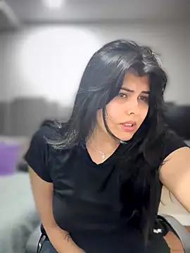 Alyaa s online show from 10.29.25