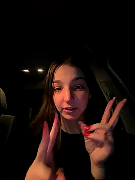 DoriDeluxe66 online show from 11.21.25