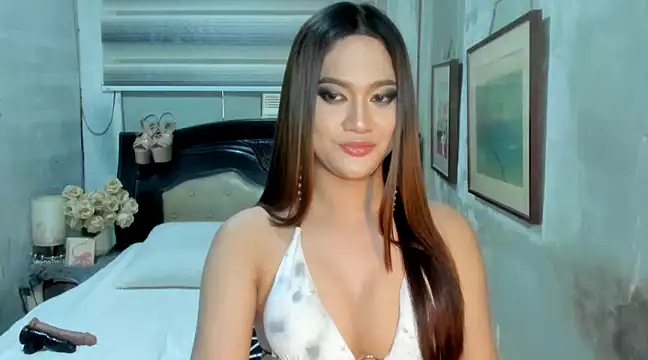 Snapshot of bellaROSEX chatting on 12.21.24 bellaROSEX online show from 12.21.24