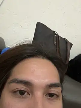 Snapshot of MarieLoveGlamorous chatting on 03.04.25 MarieLoveGlamorous online show from 03.04.25