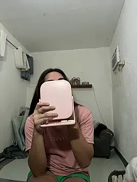 Snapshot of MarieLoveGlamorous chatting on 03.04.26 MarieLoveGlamorous online show from 03.04.26