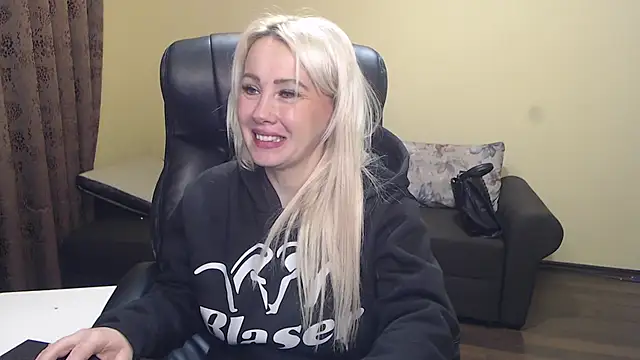 KandyHellenx online show from 01.15.26