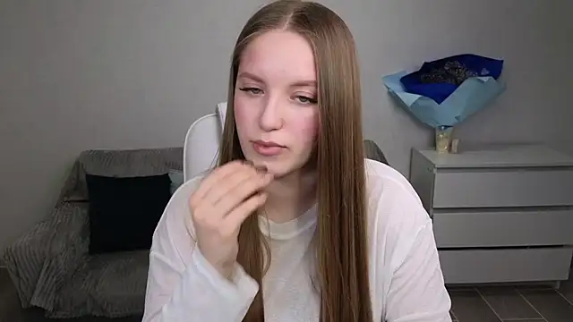 EvaMaddison online show from 03.19.25