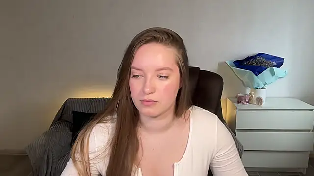 EvaMaddison online show from 04.04.26