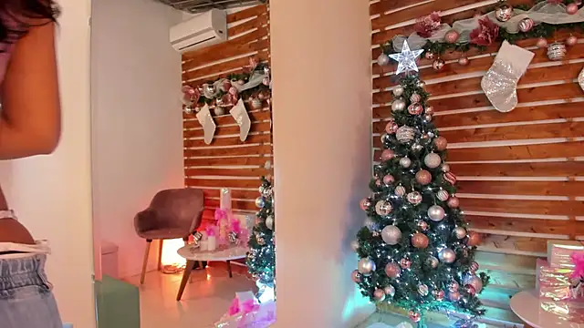  MeganRain online show from 12.14.25