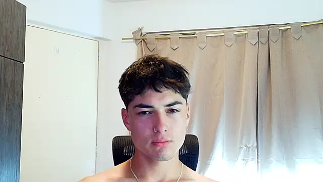 Snapshot of jimmy_class chatting on 12.14.25 jimmy class online show from 12.14.25