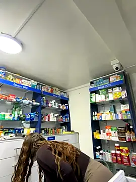 Snapshot of roouse chatting on 11.22.25 roouse online show from 11.22.25