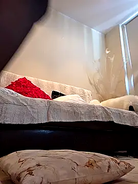 AureliaDoux online show from 03.07.26