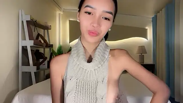  caroline69 online show from 10.24.25