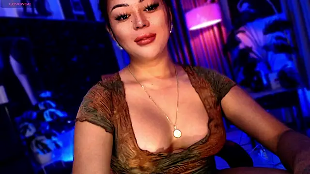 Thalia Cambridge online show from 10.23.25