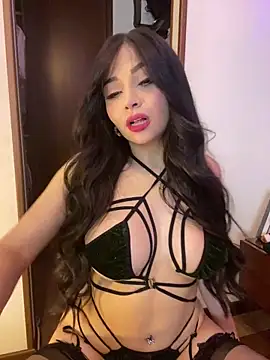 Snapshot of KateLatorre chatting on 12.06.24 KateLatorre online show from 12.06.24