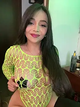 Snapshot of KateLatorre chatting on 01.23.25 KateLatorre online show from 01.23.25