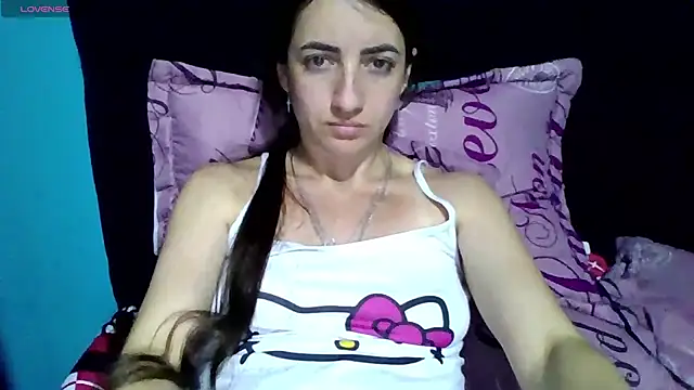 Snapshot of Salo_Heaven chatting on 12.18.25 Salo Heaven online show from 12.18.25