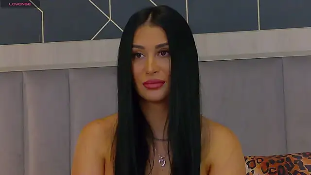 EmyLaveau online show from 01.28.25