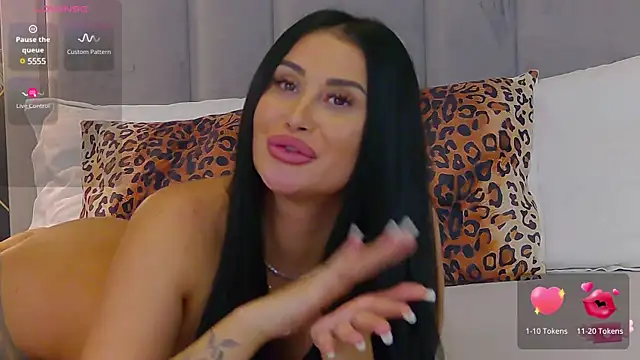 EmyLaveau online show from 01.28.25