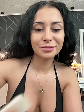 EmyLaveau online show from 02.08.25