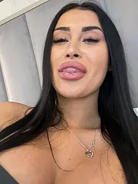 EmyLaveau online show from 02.25.25