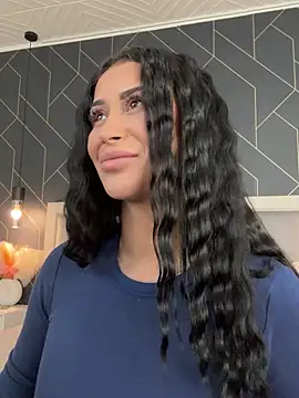 EmyLaveau online show from 03.12.25