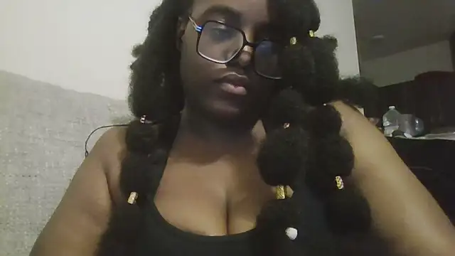 MissCC99 online show from 10.17.25