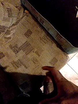 Snapshot of ThirdSifiso chatting on 10.12.25 ThirdSifiso online show from 10.12.25