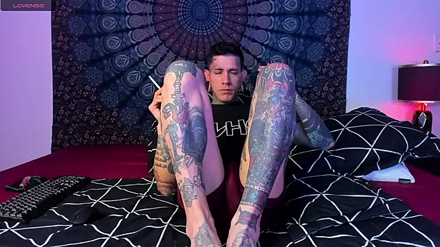 Snapshot of josh__ackerman chatting on 02.07.26 josh ackerman online show from 02.07.26