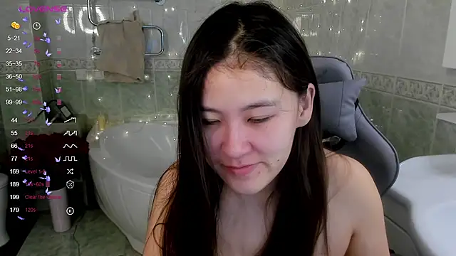 Riz girl online show from 02.27.25