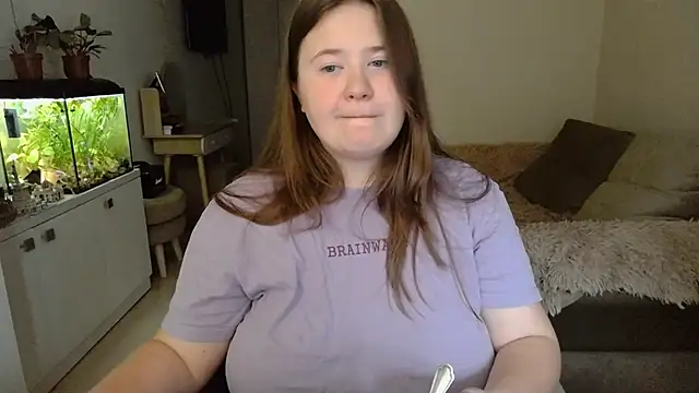 Snapshot of remirann_ chatting on 12.10.24 remirann online show from 12.10.24