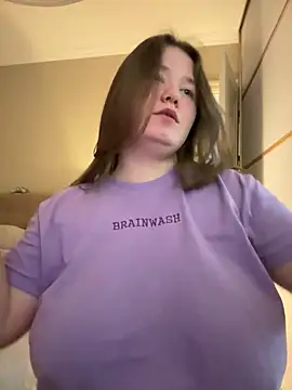 Snapshot of remirann_ chatting on 01.07.25 remirann online show from 01.07.25