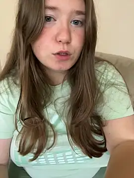 Snapshot of remirann_ chatting on 09.11.25 remirann online show from 09.11.25