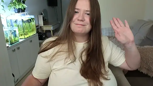 Snapshot of remirann_ chatting on 09.18.25 remirann online show from 09.18.25