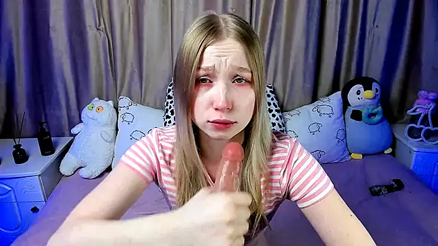 Snapshot of LilyStarlight chatting on 01.04.25 LilyStarlight online show from 01.04.25