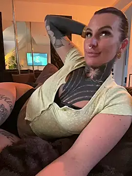 InkedBiitch online show from 04.17.26