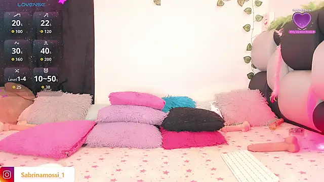 Snapshot of sabrinamossii chatting on 06.12.26 sabrinamossii online show from 06.12.26