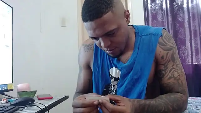 hot and naughty latin online show from 11.27.25