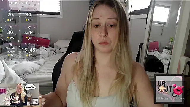 Snapshot of ursluttygf chatting on 12.15.24 ursluttygf online show from 12.15.24