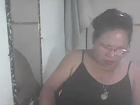 Snapshot of hotwet_mama4uxx chatting on 01.30.25 hotwet mama4uxx online show from 01.30.25