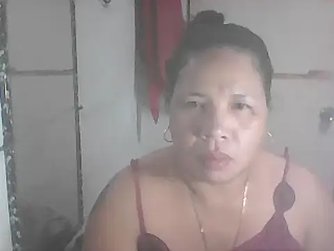 Snapshot of hotwet_mama4uxx chatting on 02.11.25 hotwet mama4uxx online show from 02.11.25