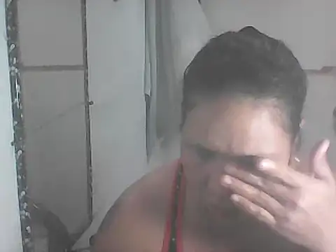 Snapshot of hotwet_mama4uxx chatting on 03.07.25 hotwet mama4uxx online show from 03.07.25