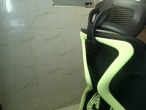 Snapshot of king_kong_india1 chatting on 09.30.25 king kong india1 online show from 09.30.25