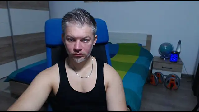 Snapshot of RobbyShawz chatting on 10.07.25 RobbyShawz online show from 10.07.25