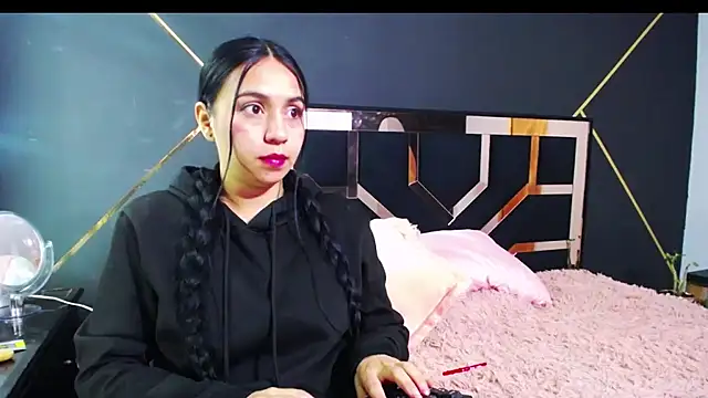 Snapshot of Lorena__ chatting on 02.19.25 Lorena online show from 02.19.25