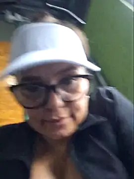 Snapshot of MariaPau_83 chatting on 02.15.25 MariaPau 83 online show from 02.15.25