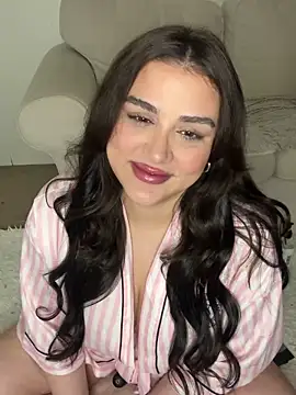 Snapshot of Celinaax chatting on 02.15.25 Celinaax online show from 02.15.25