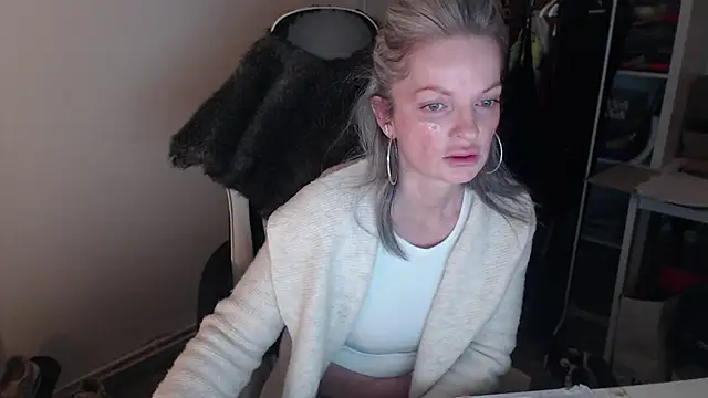 Sabdeluxe online show from 02.08.25