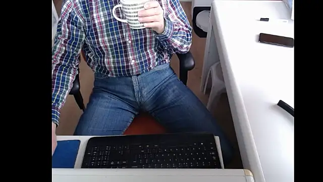 Snapshot of dutchpornking chatting on 03.13.25 dutchpornking online show from 03.13.25