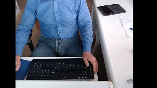 Snapshot of dutchpornking chatting on 09.25.25 dutchpornking online show from 09.25.25