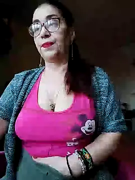 Chriss Tinaa online show from 02.04.25