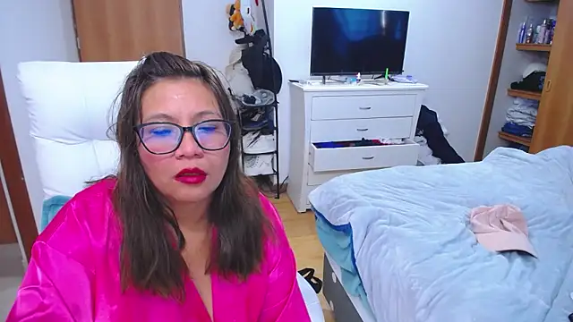 mondirty70 online show from 10.27.25