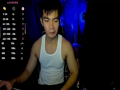 Snapshot of 000batman000 chatting on 02.20.26 000batman000 online show from 02.20.26