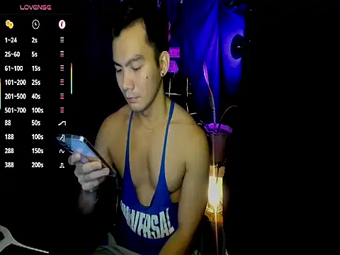 Snapshot of 000batman000 chatting on 02.21.26 000batman000 online show from 02.21.26